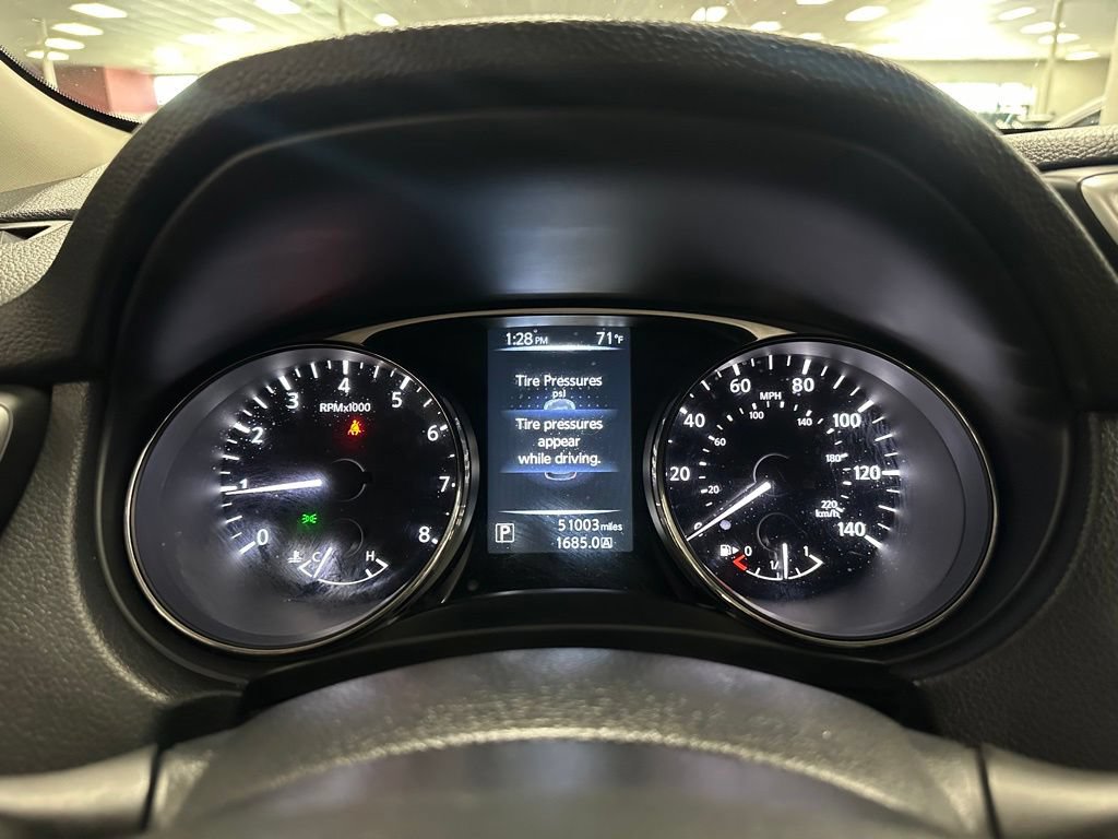 Used 2016 Nissan Rogue S w/ Appearance Package FWD image 18