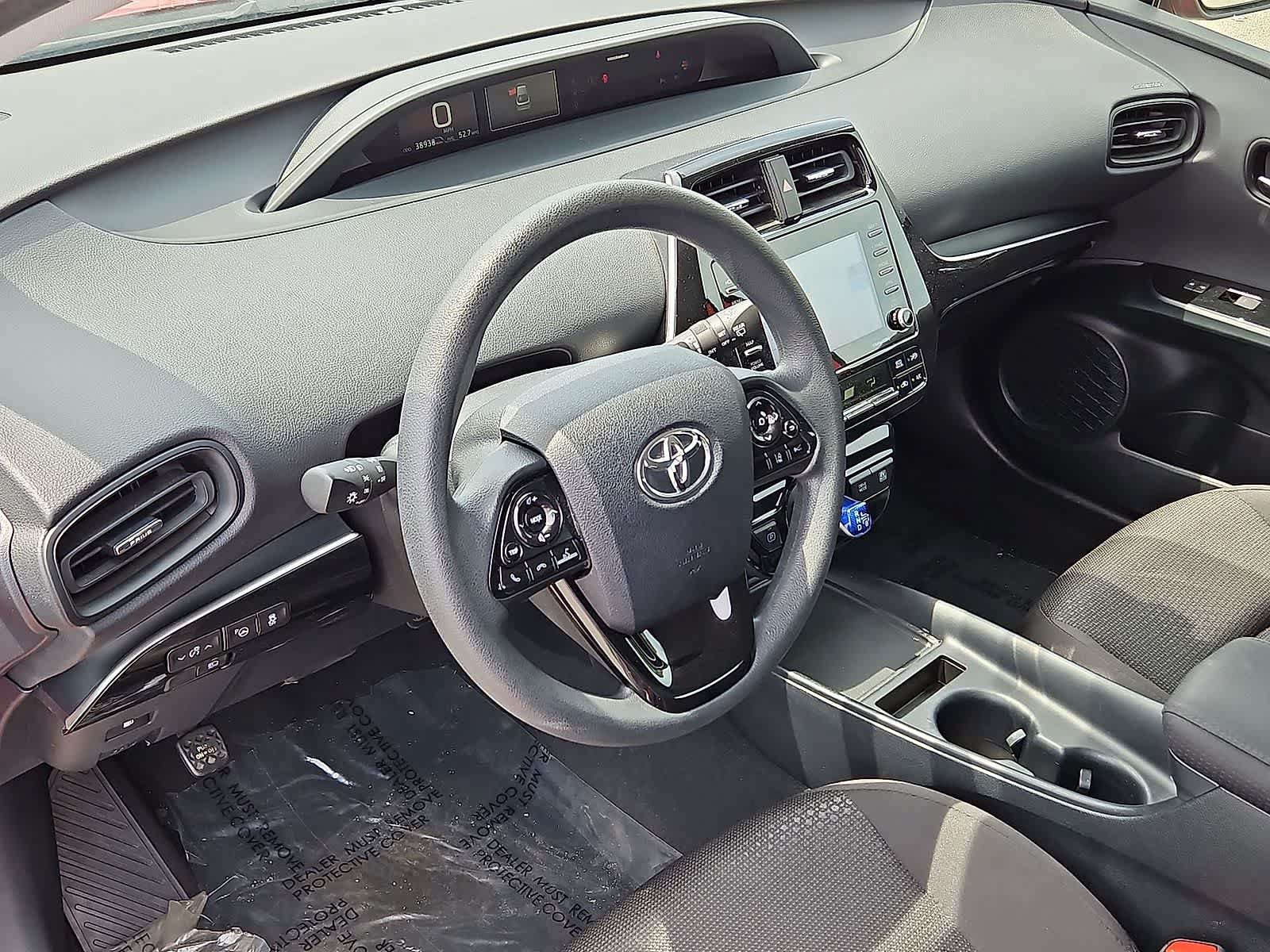Used 2022 Toyota Prius LE AWD/4WD image 16