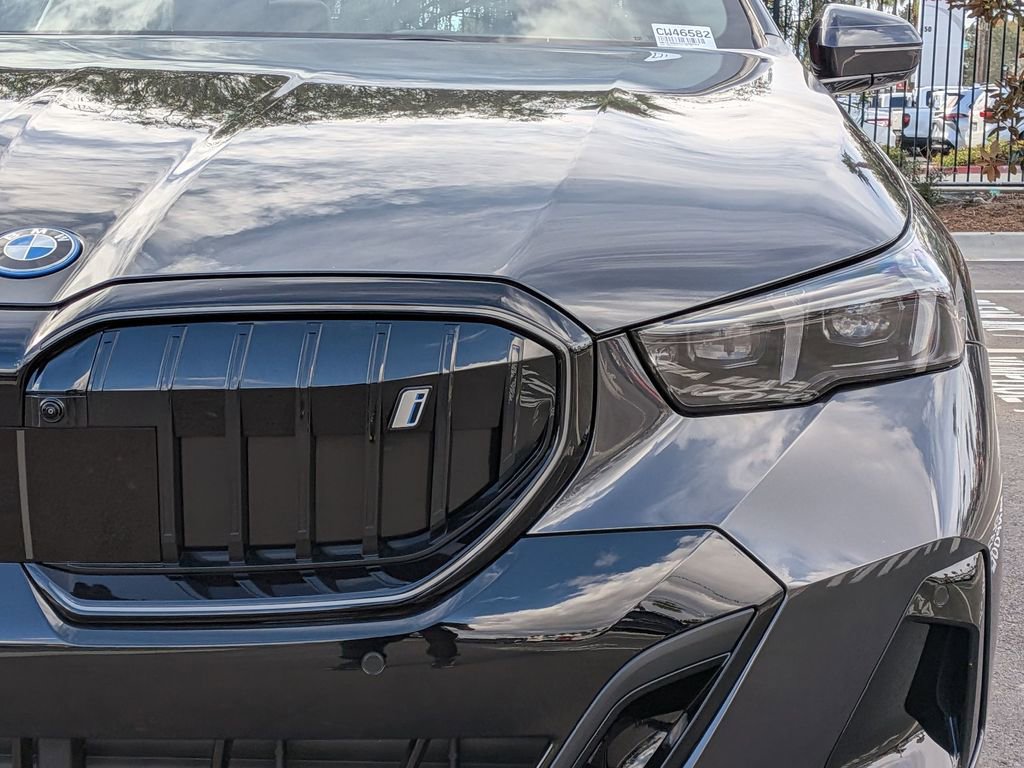 New 2026 BMW i5 eDrive40 image 21