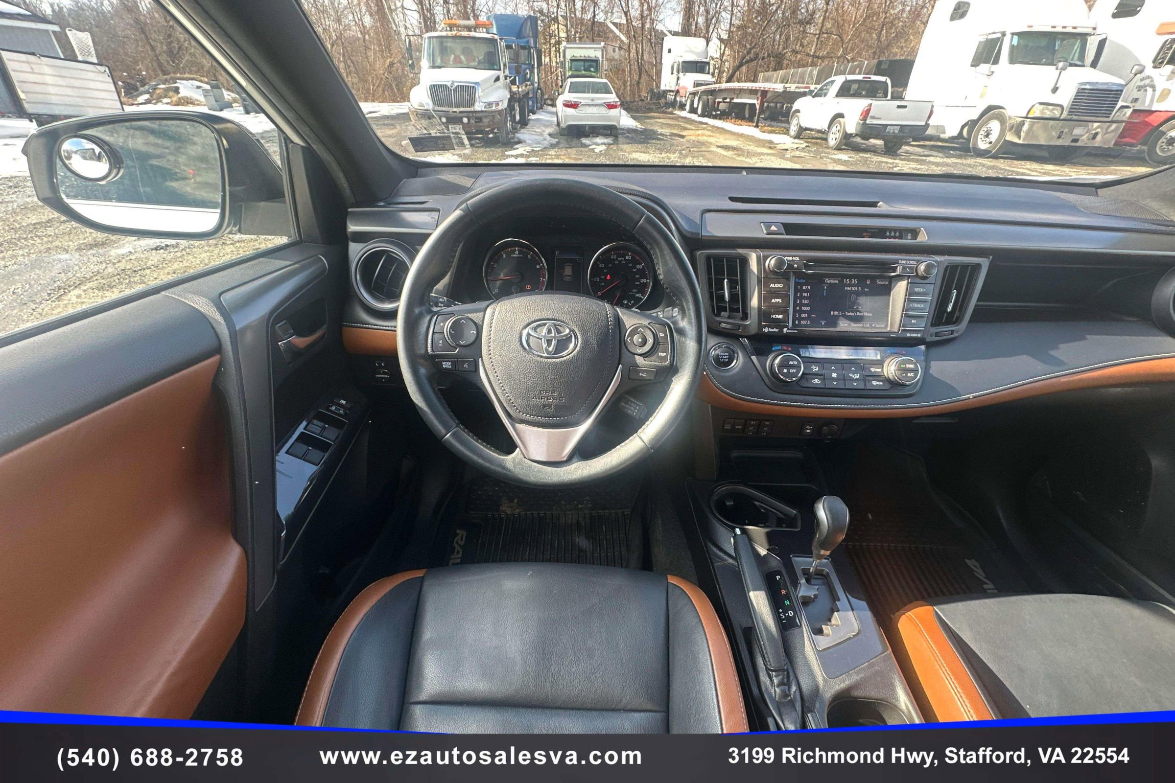 Used 2017 Toyota RAV4 SE image 24