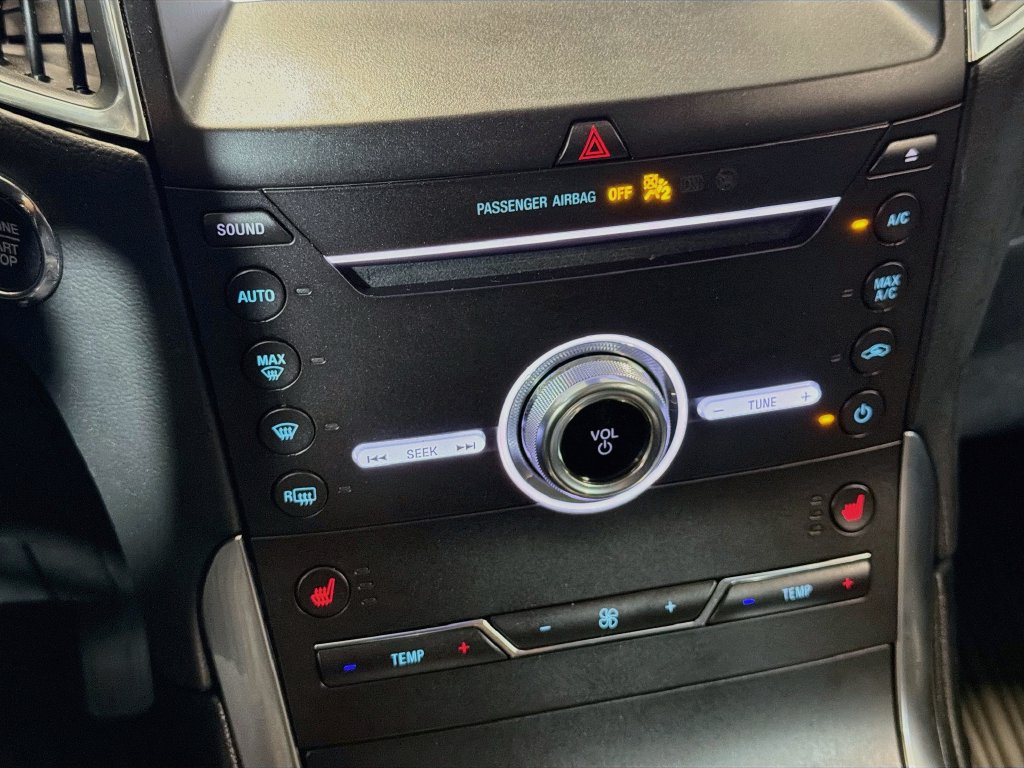 Used 2019 Ford Edge Titanium w/ Cold Weather Package AWD/4WD image 17