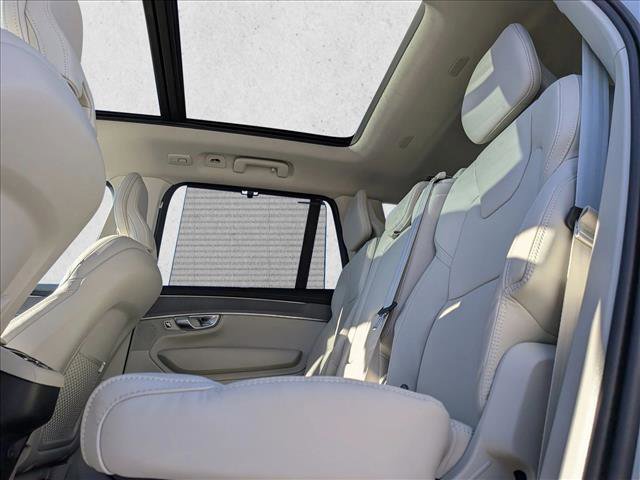 New 2026 Volvo XC90 B6 Ultra w/ Protection Package image 17