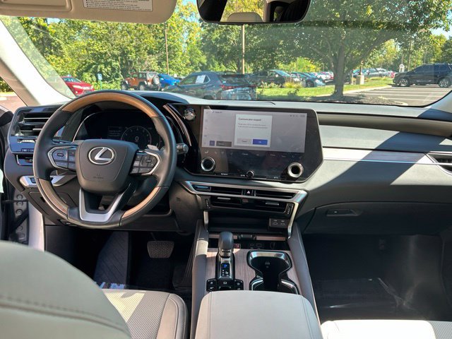 Used 2024 Lexus RX 350 Premium w/ Accessory Package (Z1) AWD/4WD image 16
