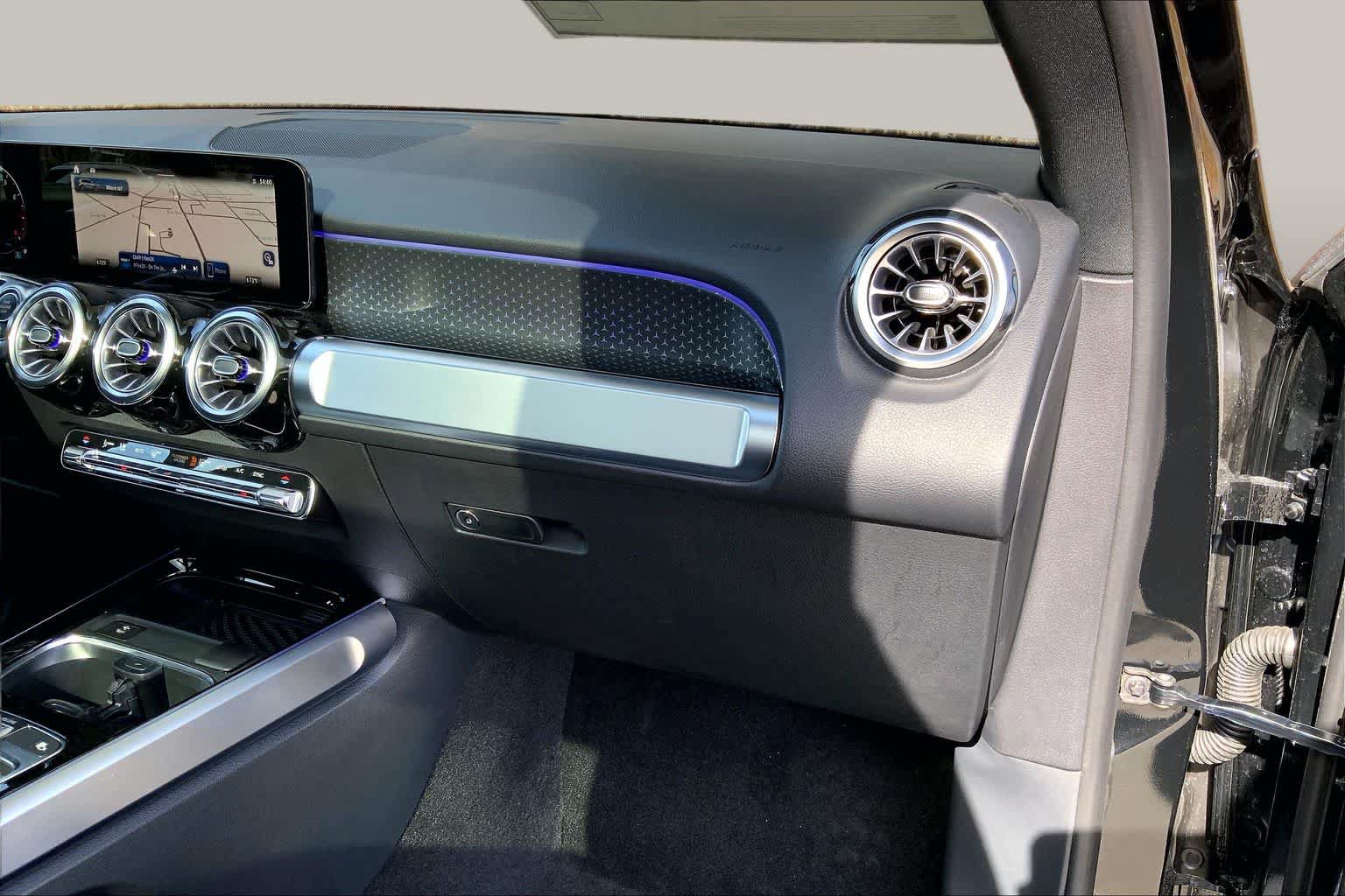 New 2026 Mercedes-Benz GLB 250 4MATIC image 10