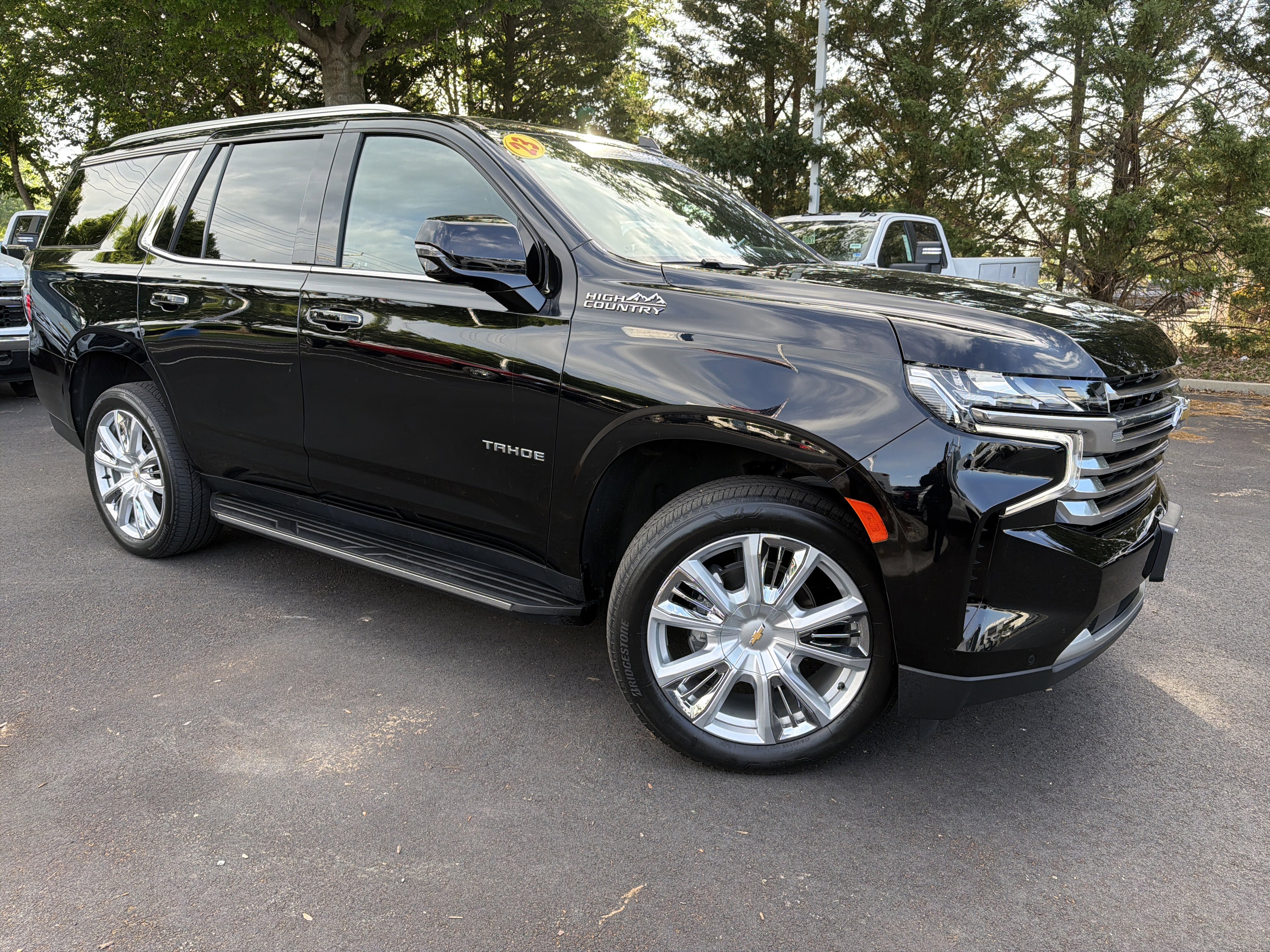 Used 2023 Chevrolet Tahoe High Country image 2