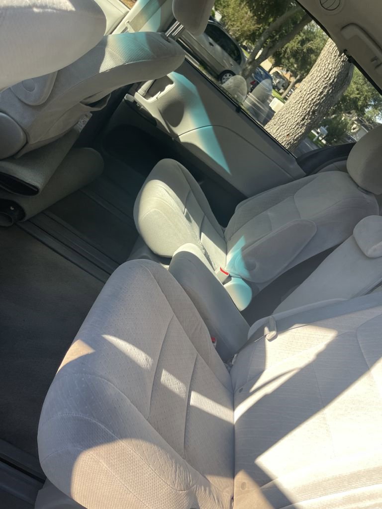 Used 2017 Toyota Sienna LE image 21