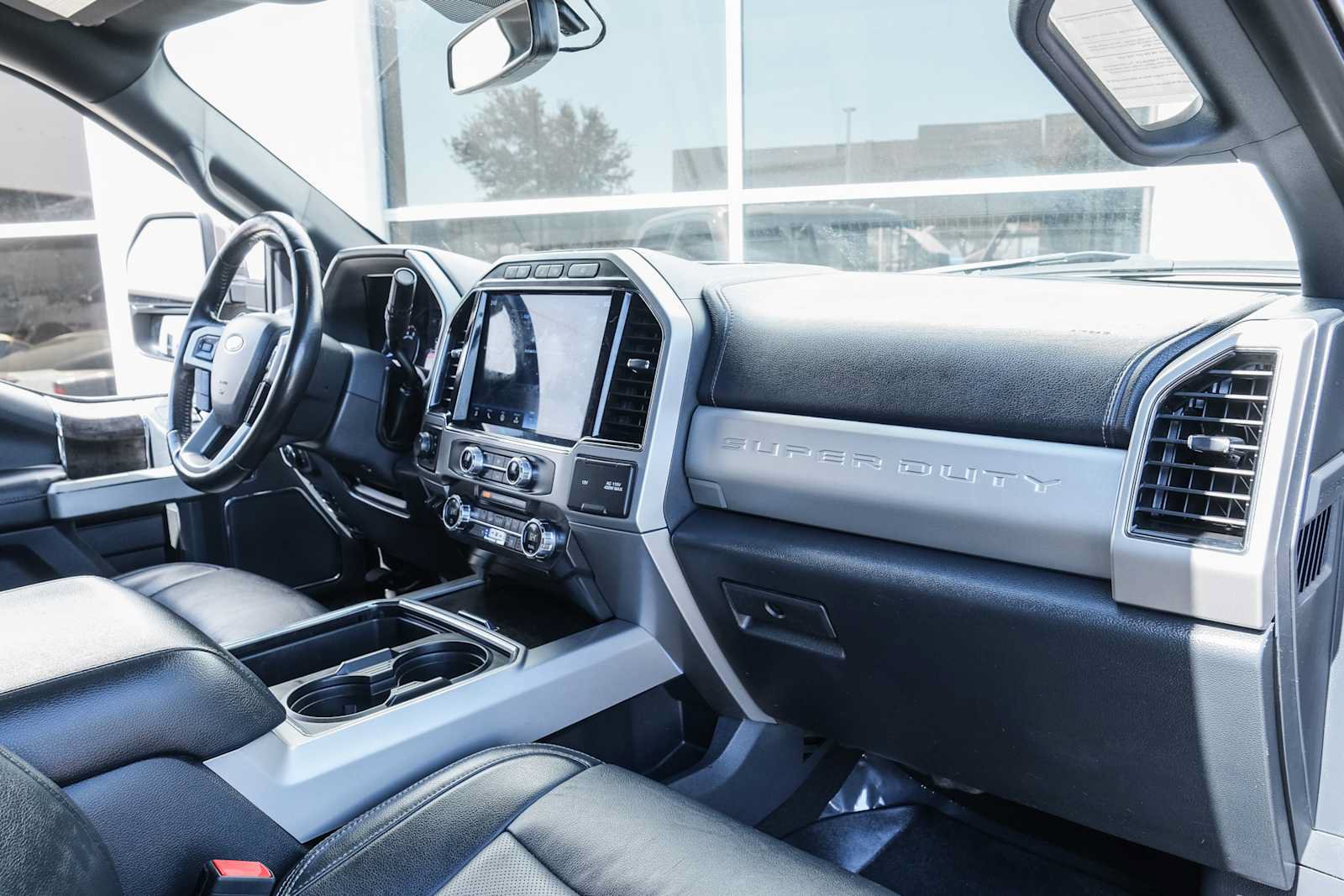 Used 2022 Ford F350 Lariat w/ Lariat Ultimate Package AWD/4WD image 27