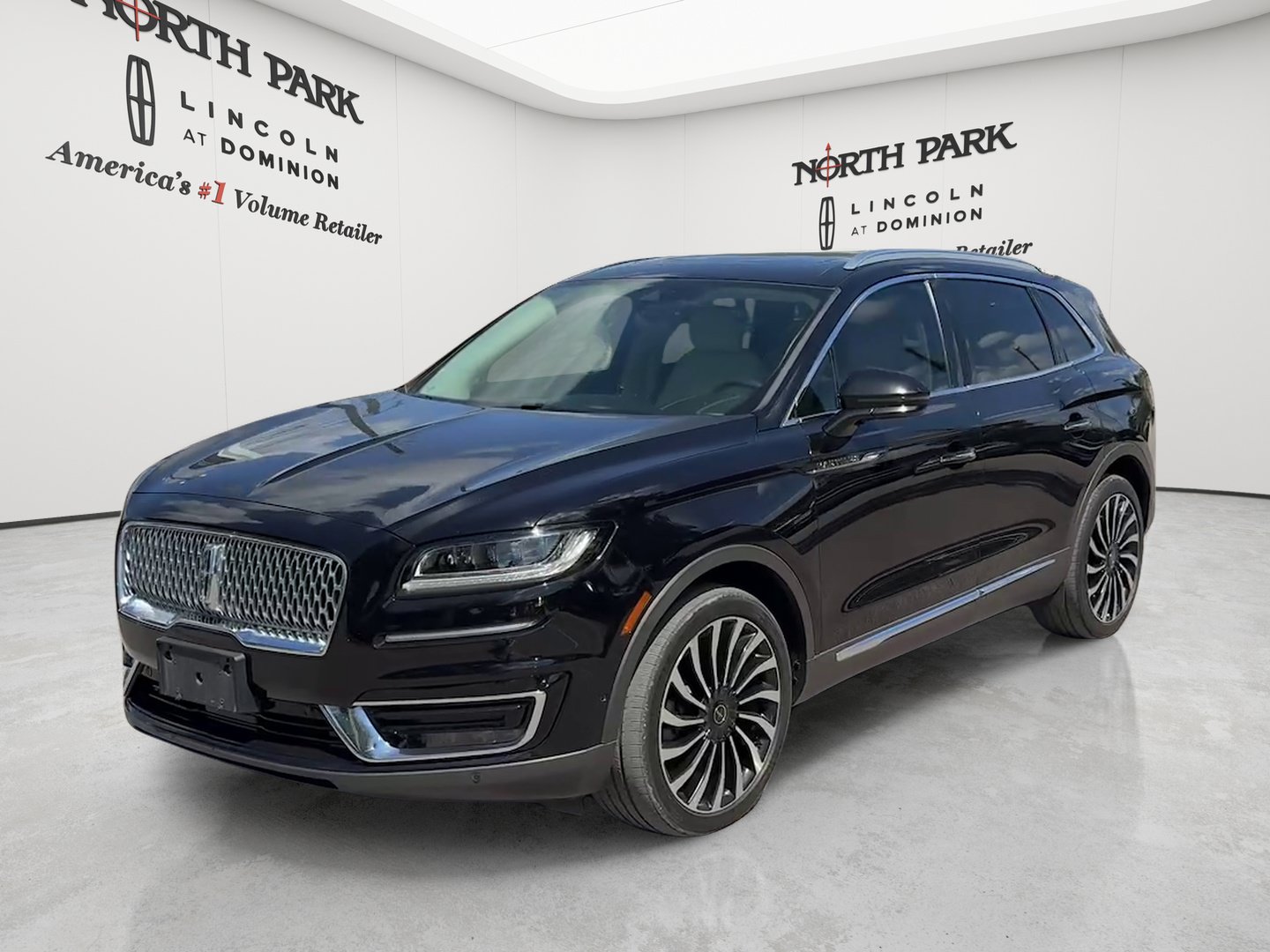 Used 2020 Lincoln Nautilus Black Label w/ Cargo Utility Package AWD/4WD image 1