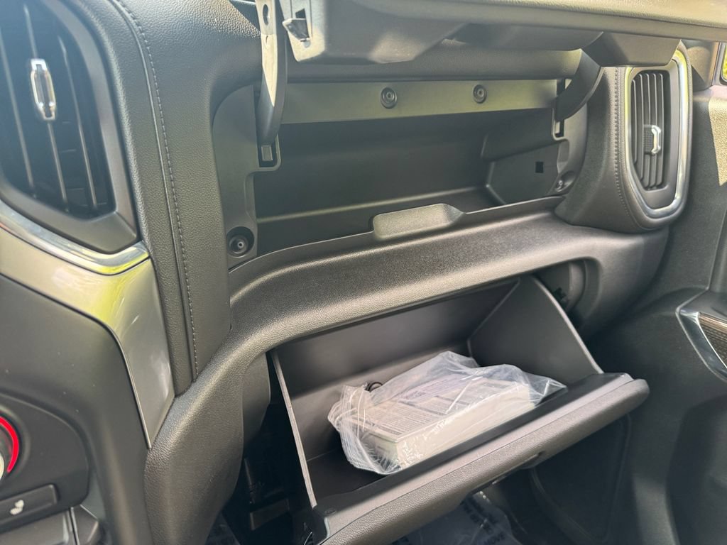 Used 2019 Chevrolet Silverado 1500 RST AWD/4WD image 27