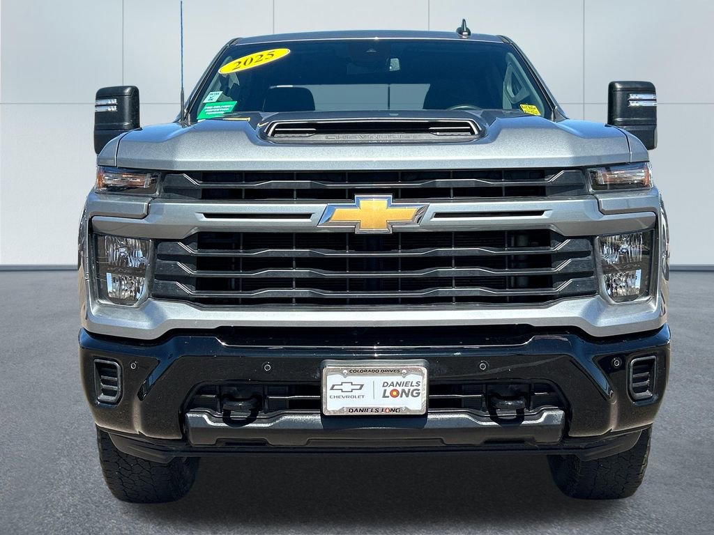 Used 2025 Chevrolet Silverado 2500 Custom w/ Custom Value Package AWD/4WD image 3