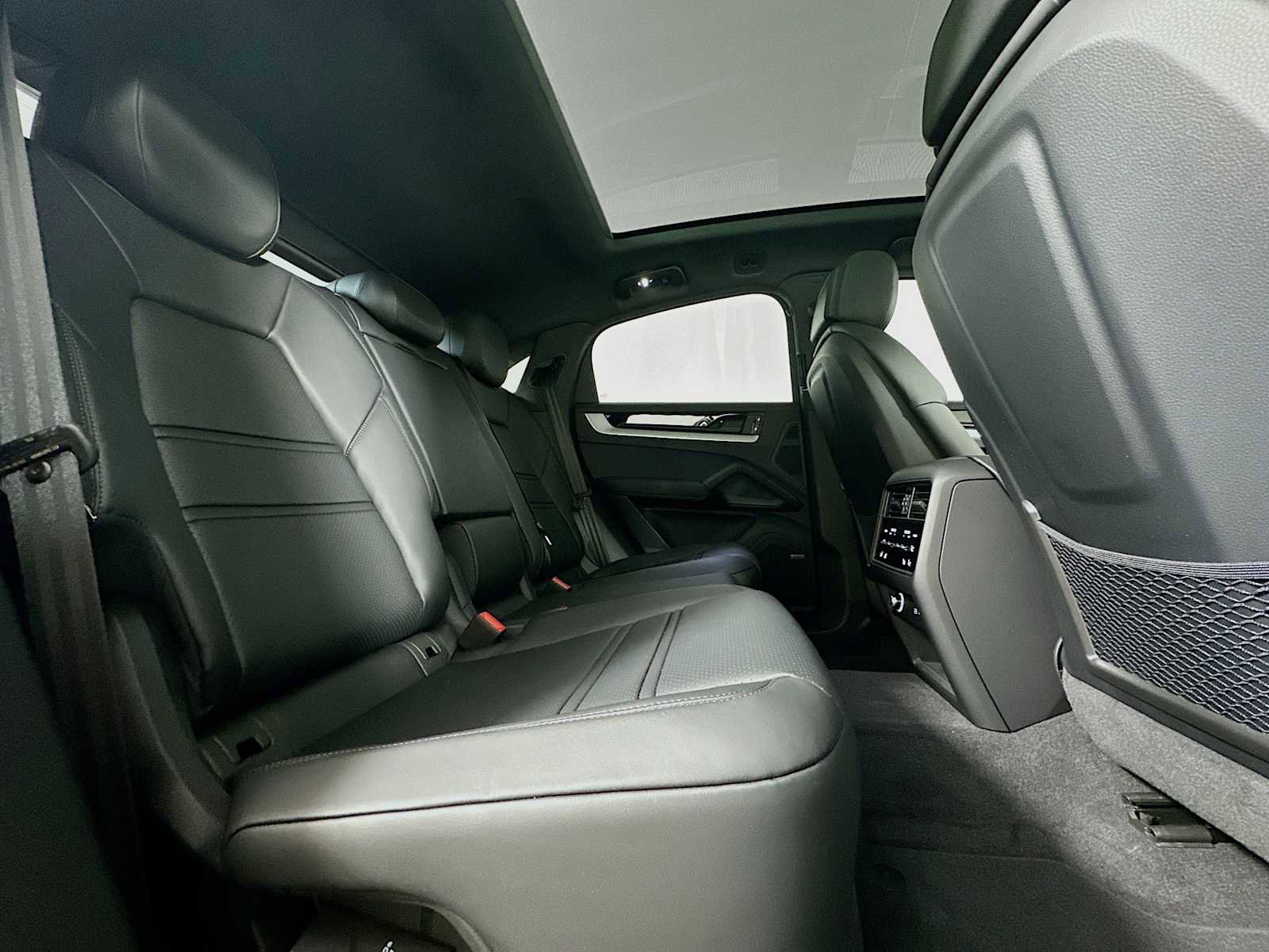 New 2026 Porsche Cayenne Coupe image 28