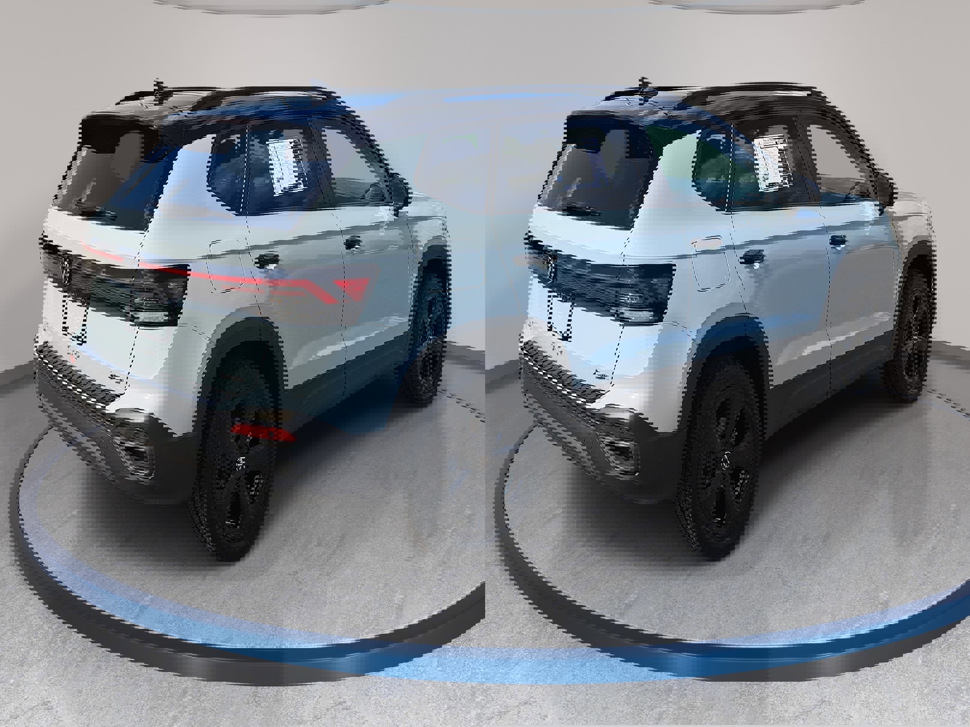 Used 2025 Volkswagen Taos SE AWD/4WD image 5