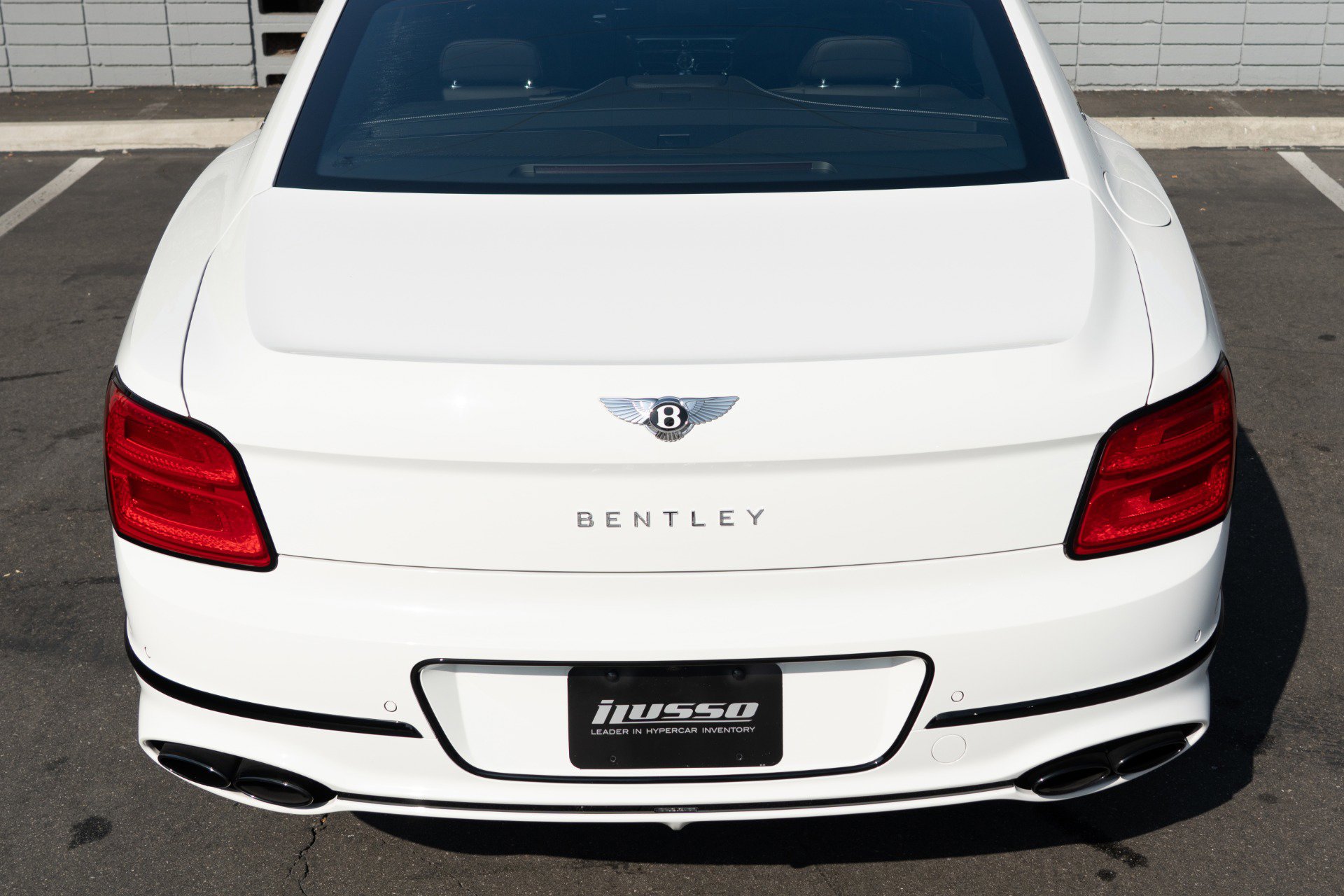 Used 2024 Bentley Flying Spur V8 image 32