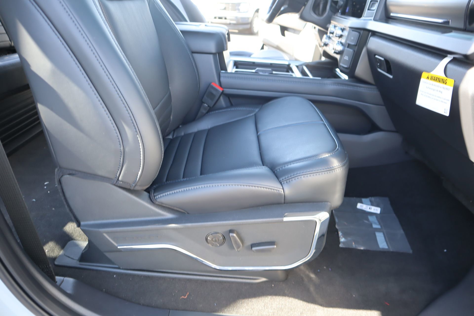 New 2026 Ford F250 Platinum AWD/4WD image 14