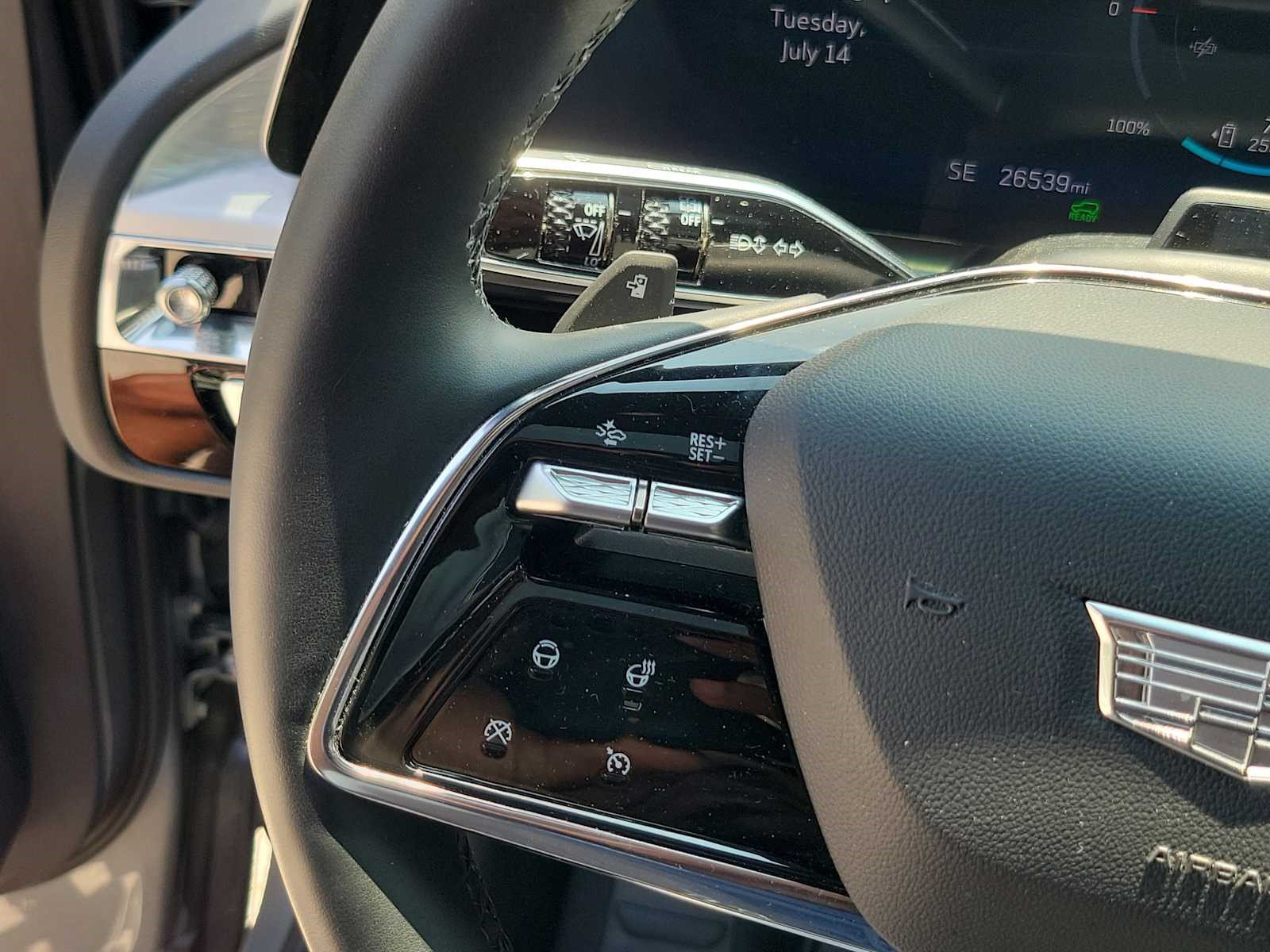 Used 2024 Cadillac Lyriq Sport RWD image 26