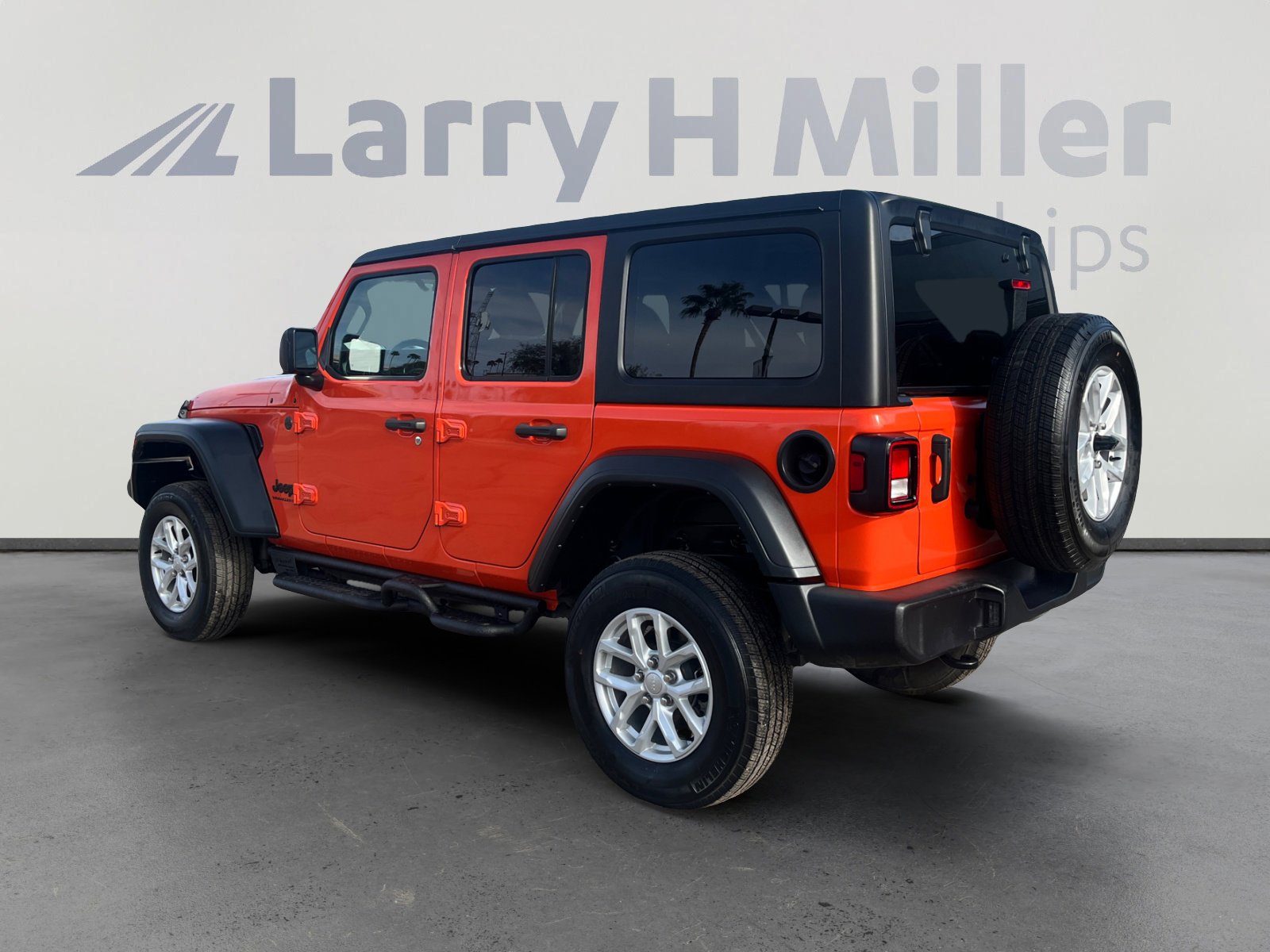 Certified 2023 Jeep Wrangler Sport S image 3