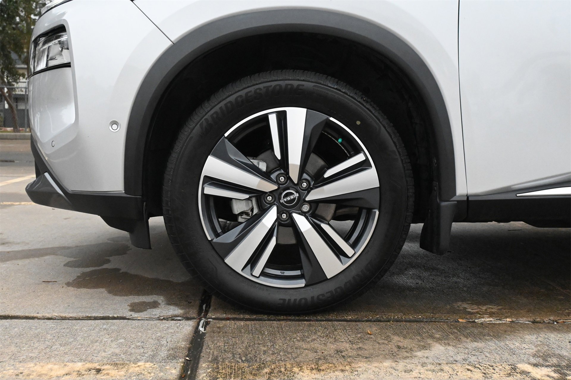 Used 2023 Nissan Rogue SL w/ SL Premium Package image 30