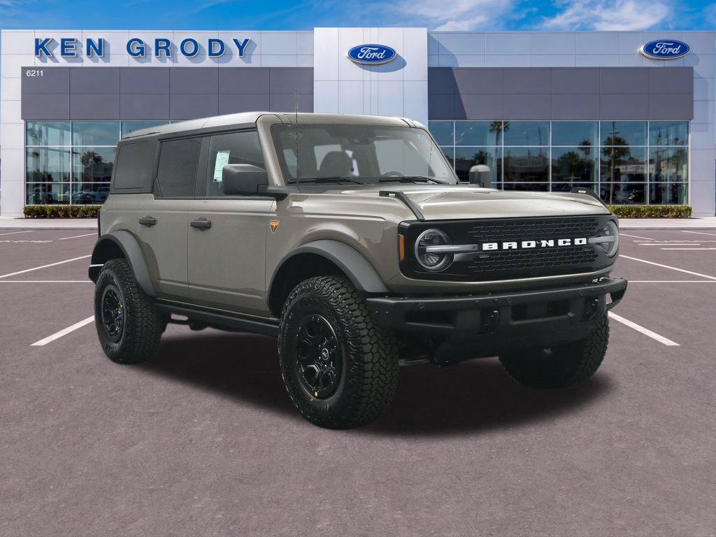 New 2026 Ford Bronco Badlands w/ Wildtrak Package