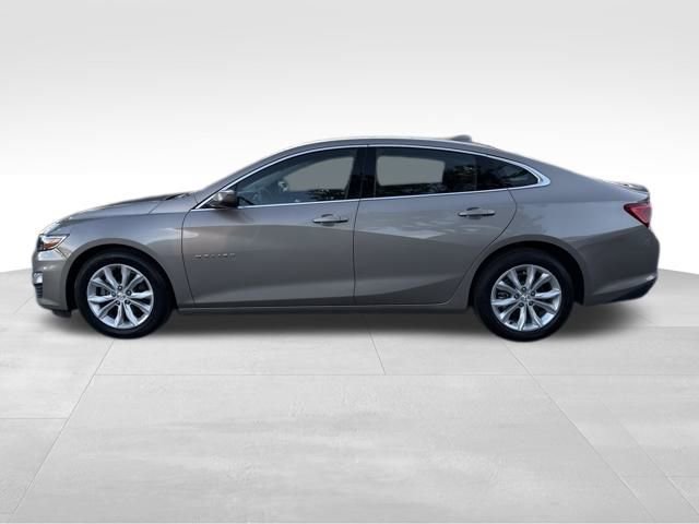 Used 2023 Chevrolet Malibu LT image 2
