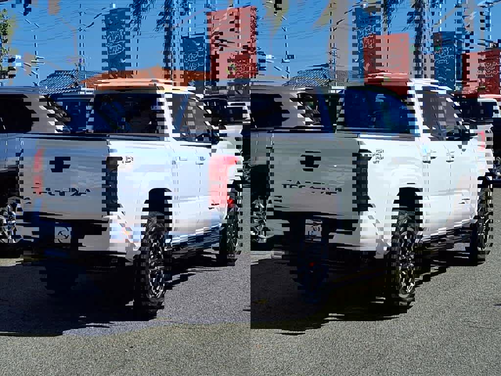 Certified 2024 Toyota Tacoma TRD Sport image 4