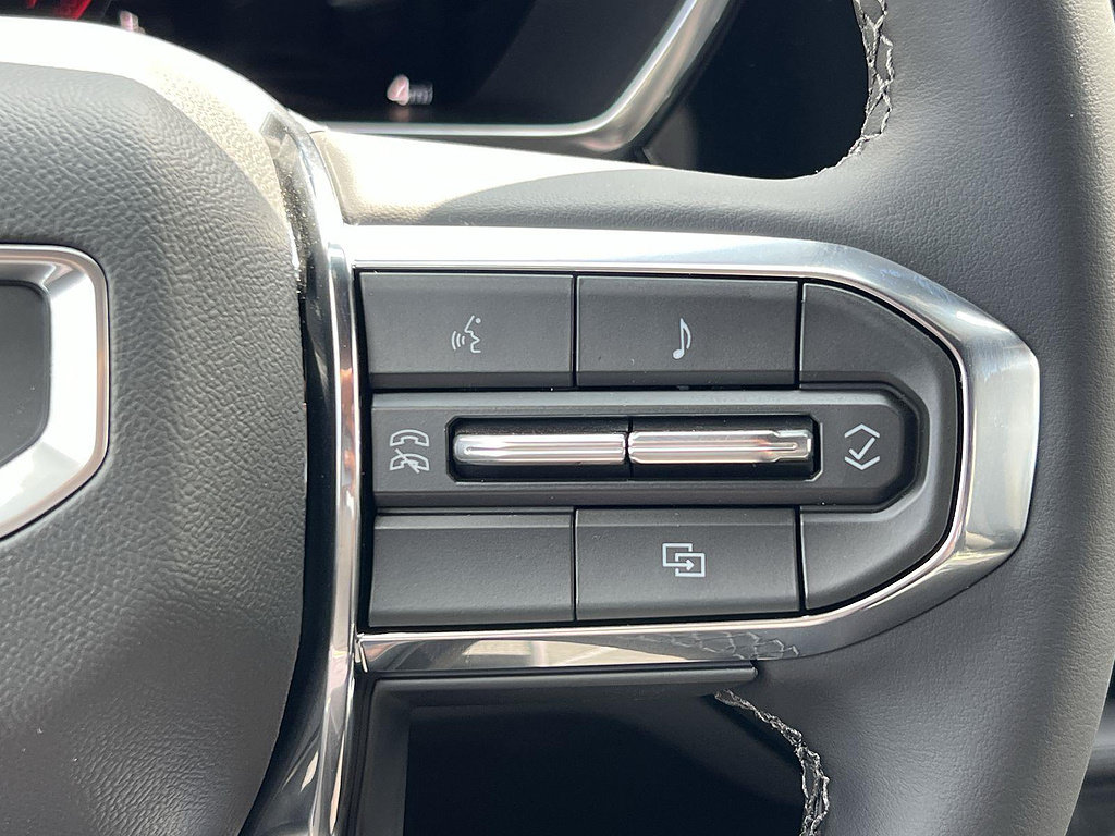 New 2026 GMC Canyon Elevation RWD image 14