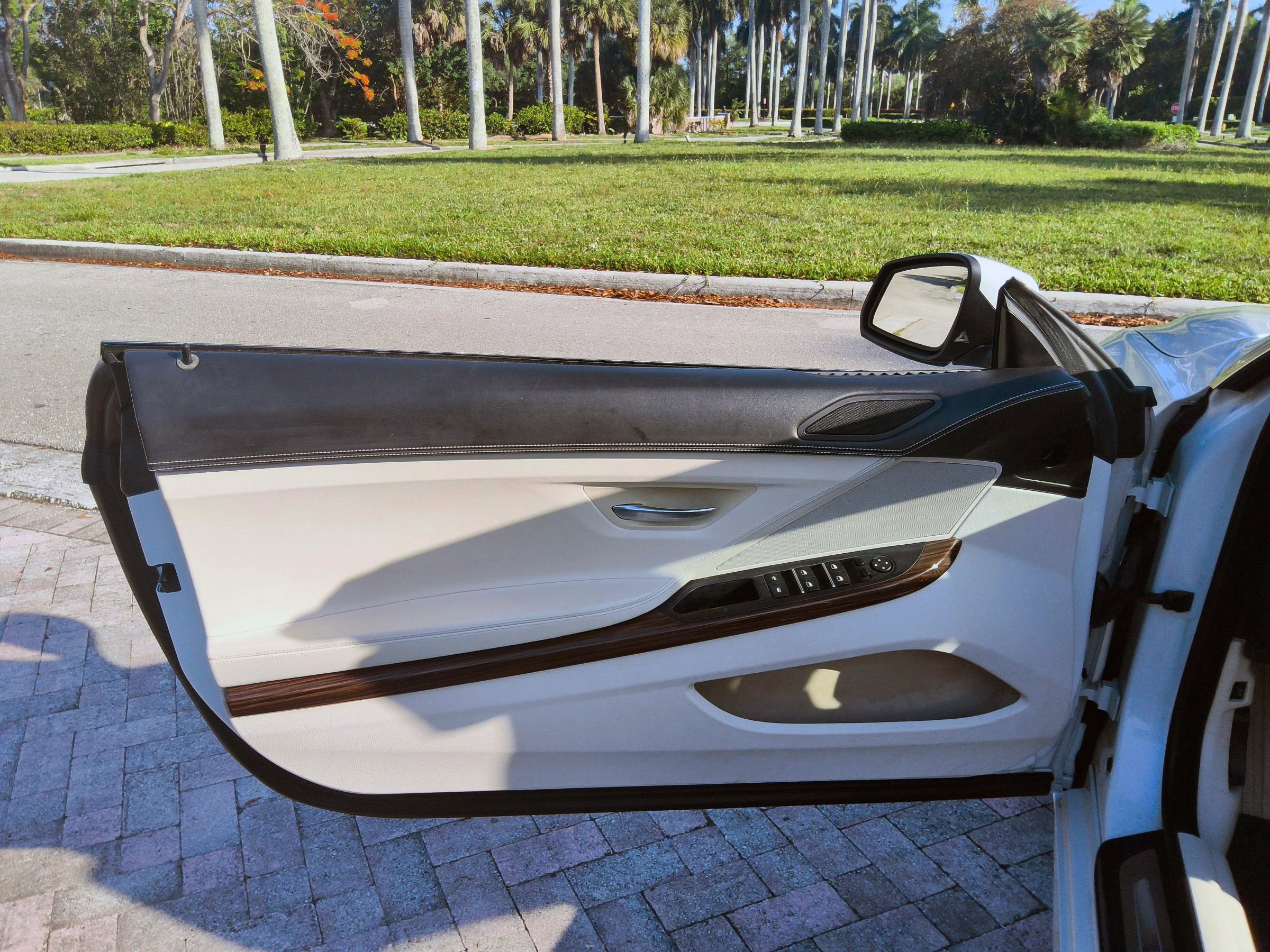 Used 2016 BMW 640i xDrive Convertible AWD/4WD image 15