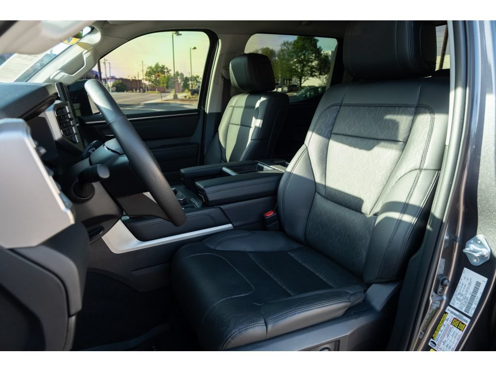 Used 2024 Toyota Tundra Limited w/ Nightshade Package AWD/4WD image 12