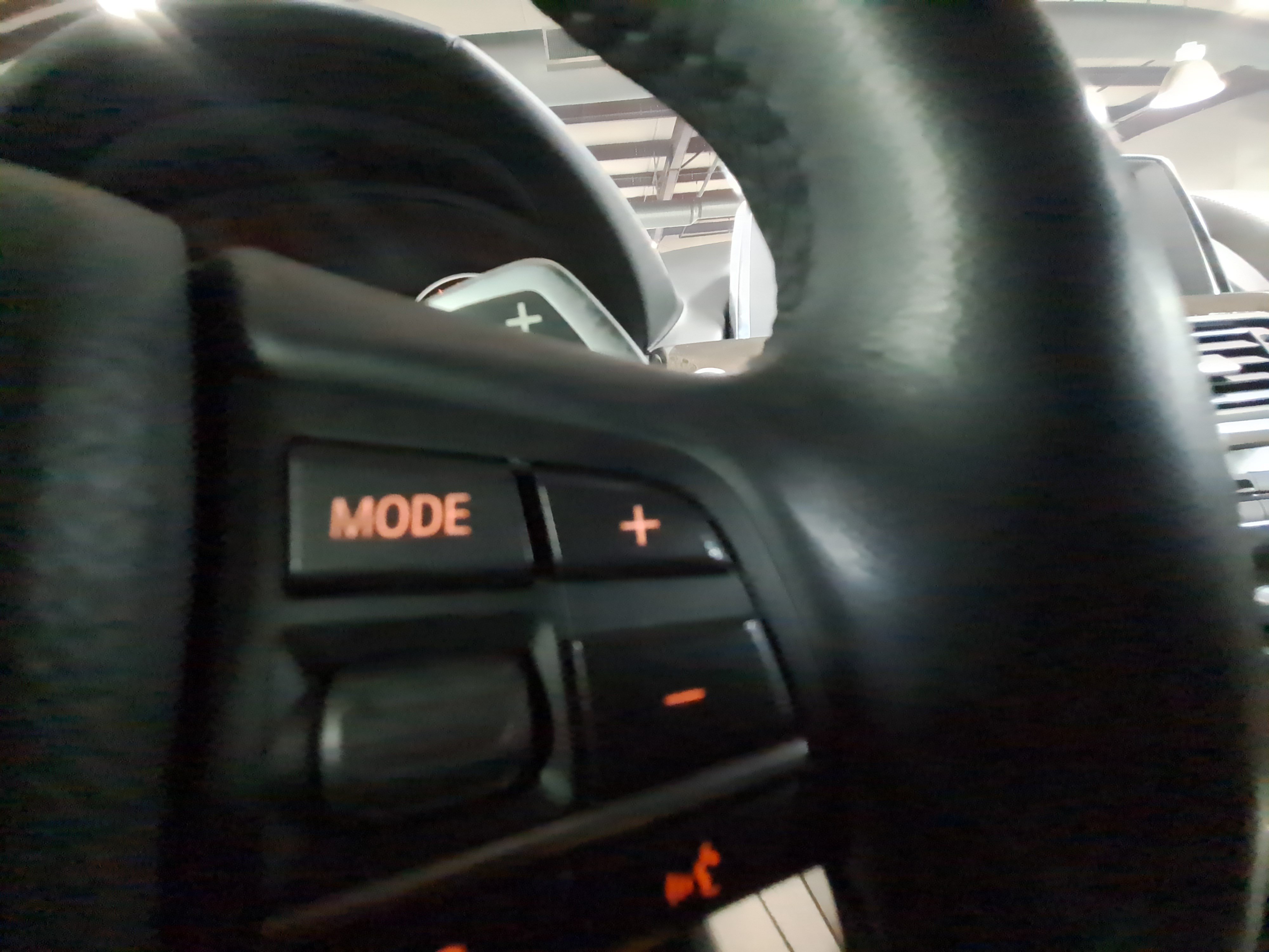 Used 2013 BMW 640i Convertible RWD image 19