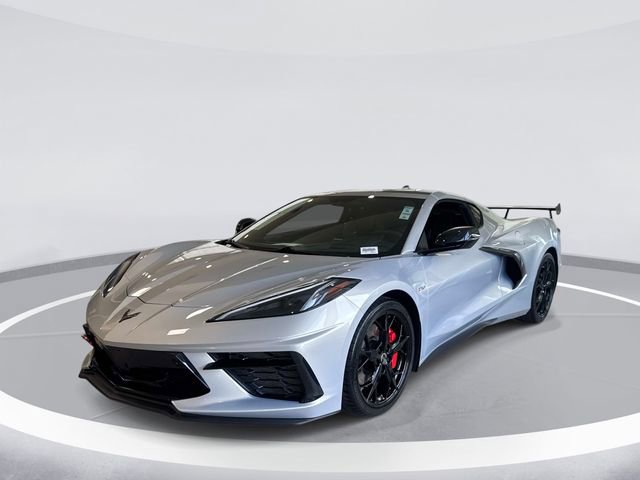 Used 2022 Chevrolet Corvette Stingray Preferred Cpe w/ Z51 Performance Package RWD image 4