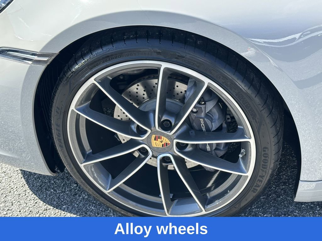 Used 2022 Porsche 911 Carrera image 13