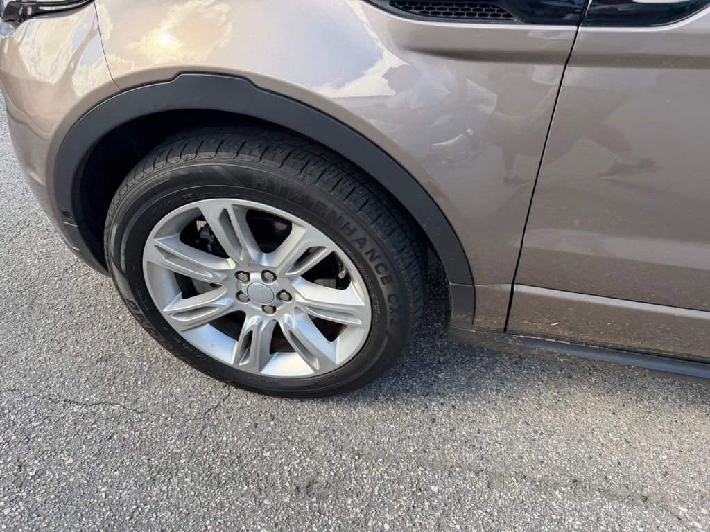 Used 2017 Land Rover Range Rover Evoque HSE Dynamic image 11