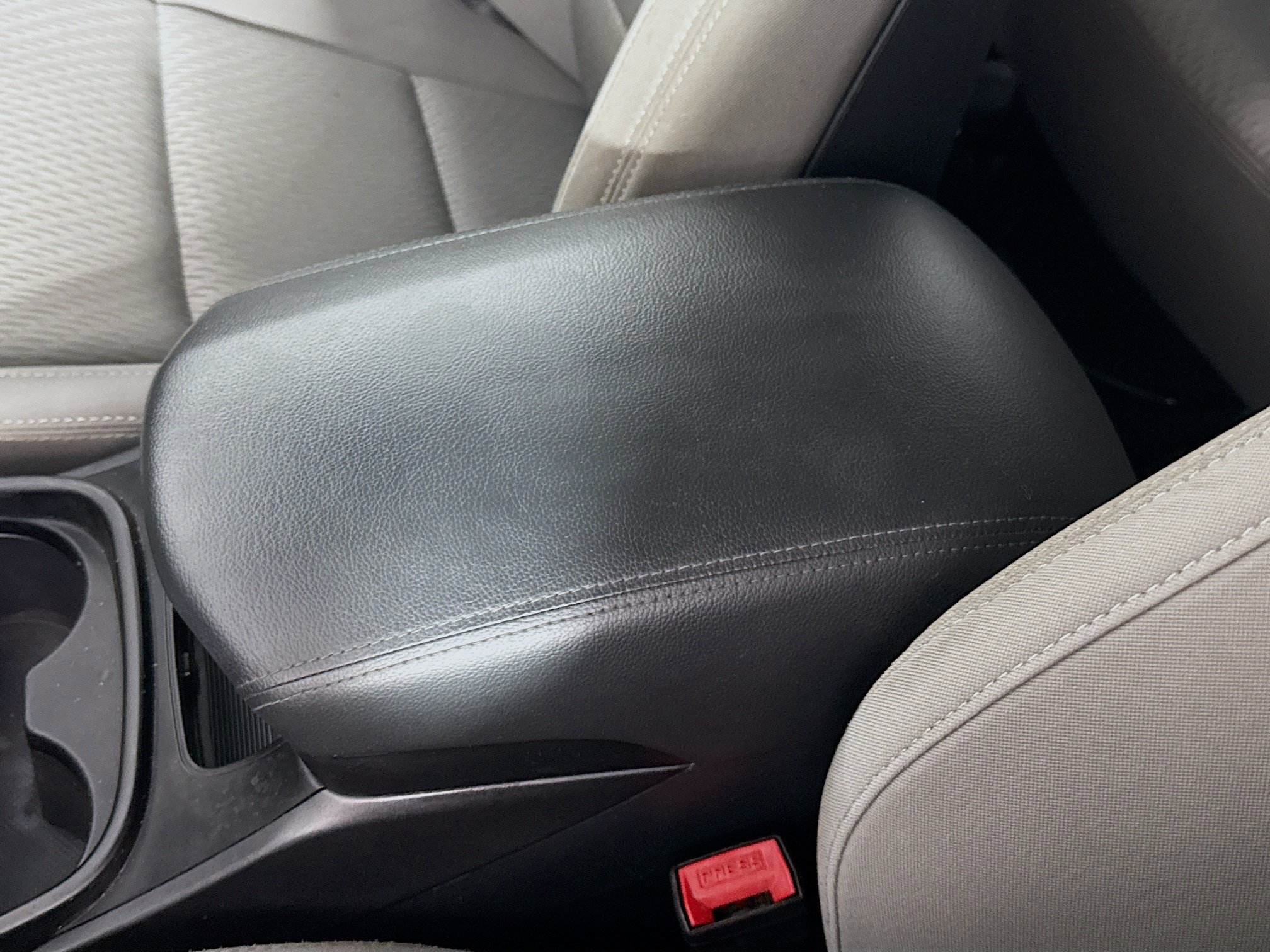Used 2018 Hyundai Santa Fe SE FWD image 18