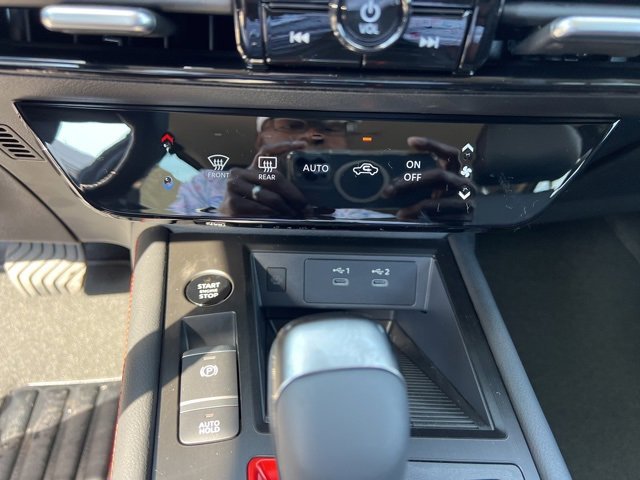 New 2026 Nissan Kicks SR image 15