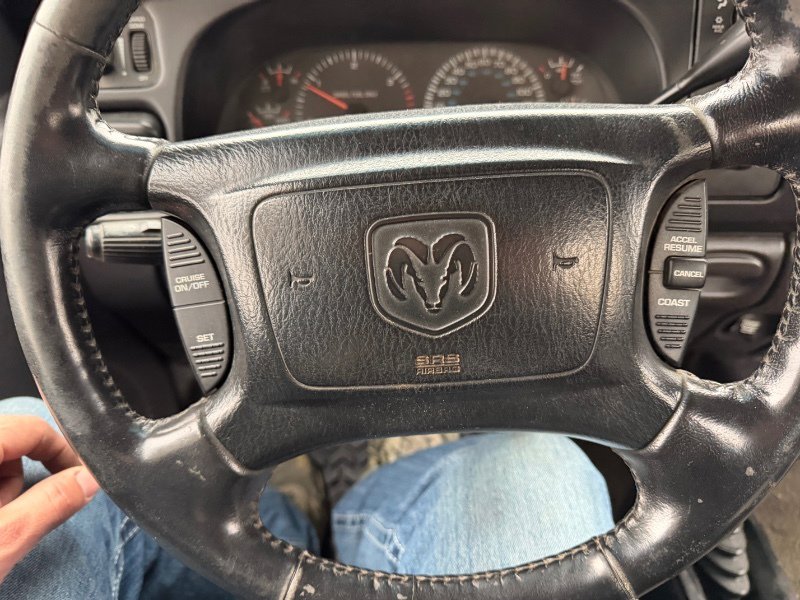 Used 2002 Dodge Ram 2500 Truck SLT image 3