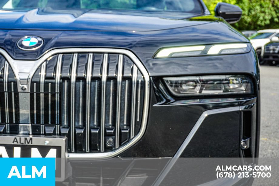 Used 2024 BMW 740i xDrive AWD/4WD image 11