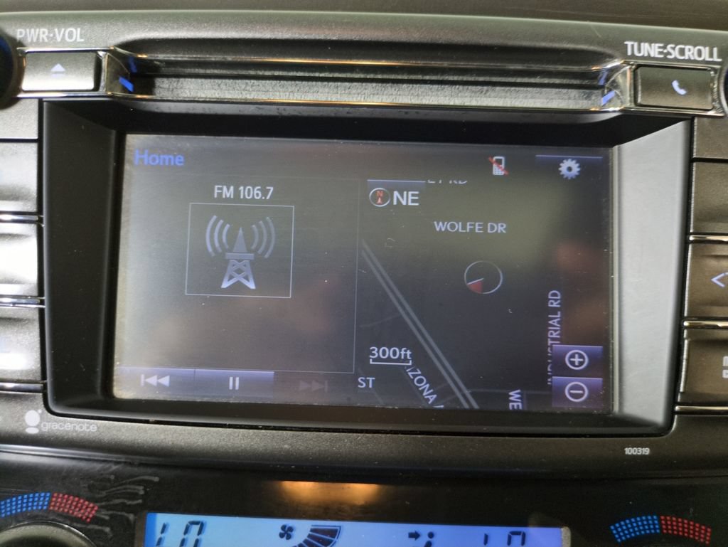 Used 2015 Toyota RAV4 Limited AWD/4WD image 21