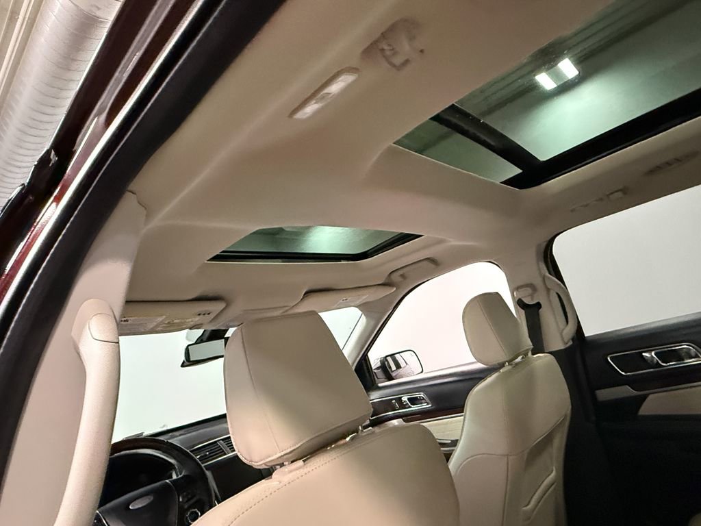 Used 2018 Ford Explorer Platinum AWD/4WD image 53