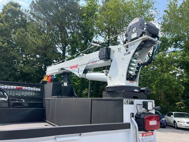 New 2024 Ford F550 4x4 Regular Cab Super Duty image 25
