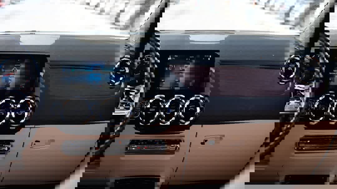 Used 2022 Mercedes-Benz GLA 250 4MATIC image 13