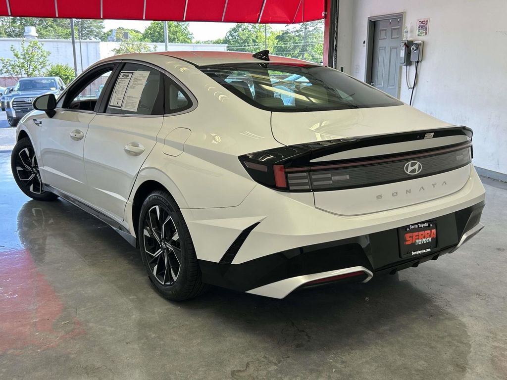 Used 2025 Hyundai Sonata SEL FWD image 5