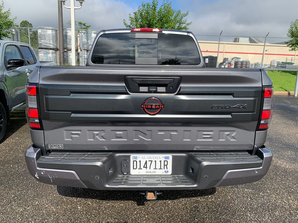 Used 2025 Nissan Frontier PRO-4X w/ Tow Package AWD/4WD image 6