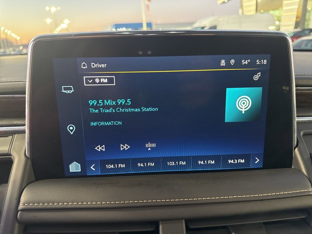 Used 2023 Chevrolet Suburban Premier image 25