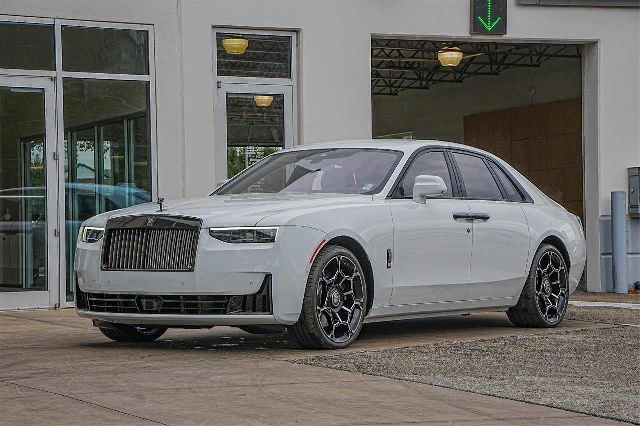 New 2025 Rolls-Royce Ghost Black Badge image 12