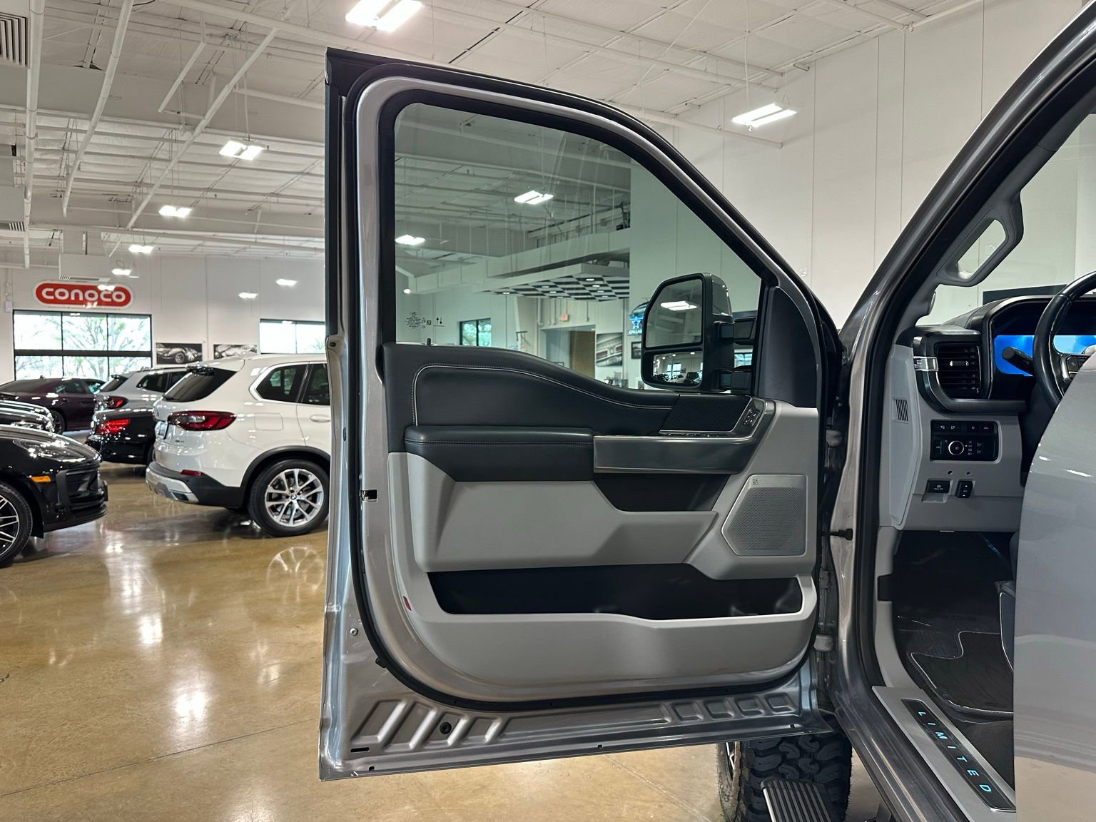 Used 2024 Ford F250 Limited w/ FX4 Off-Road Package image 14