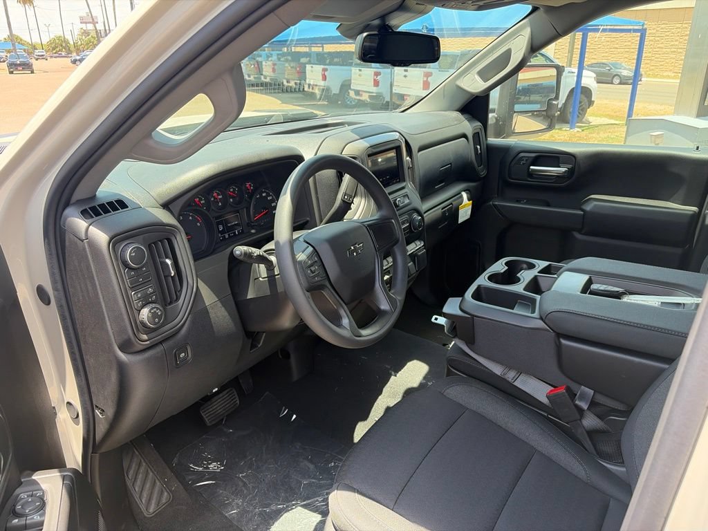 New 2026 Chevrolet Silverado 2500 Custom w/ Custom Value Package AWD/4WD image 9