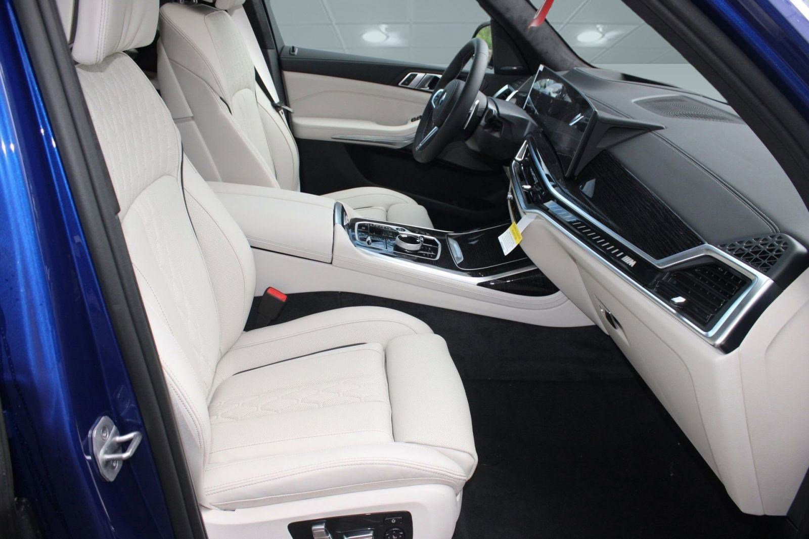 New 2026 BMW X7 M60i image 36