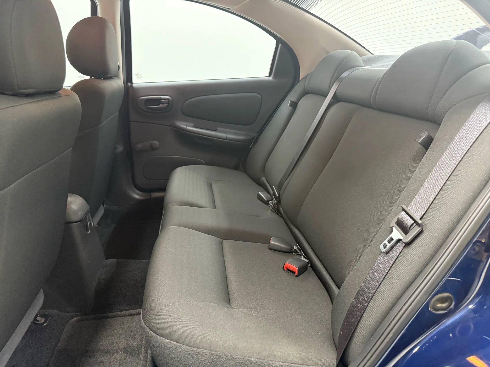 Used 2005 Dodge Neon SXT image 29