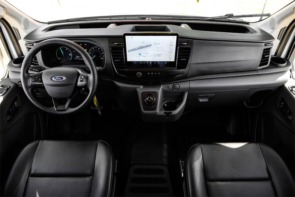 Used 2022 Ford E-Transit 148 High Roof Extended image 10