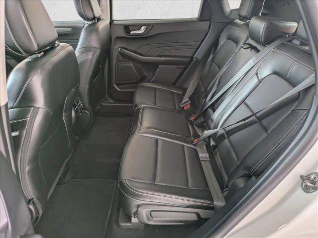 Used 2022 Ford Escape Titanium w/ Class II Trailer Tow Package image 19