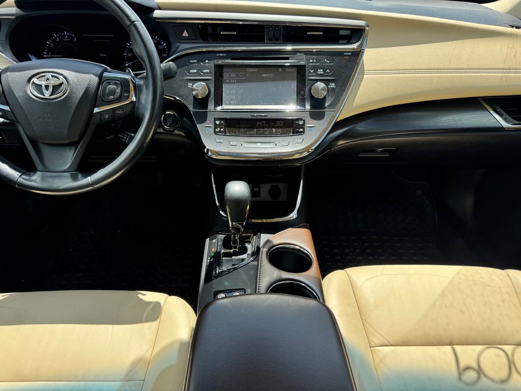 Used 2017 Toyota Avalon Touring FWD image 10